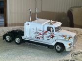 Parduodu modeli Freightliner Fld 120 Special