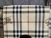 Nedidelis Burberry rankinukas