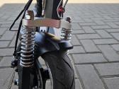 Du elektriniai paspirtukai - nuotraukos Nr. 5
