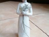 Willow tree statulele