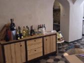 Komoda credenza ir 2 stalai is italijos