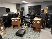 My fullrange design on a modified Acousta. | Ming Leong