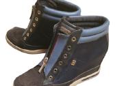 Originalūs Tommy Hilfiger aulinukai. 39 dydis