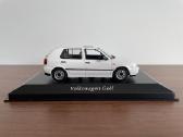 Parduodu Volkswagen Golf 1/43 modeliuką - nuotraukos Nr. 2