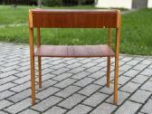 Mid century naktinis staliukas