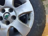 Goodyear 175/65/r14 Ms dygliuotos su liet. Ratais - nuotraukos Nr. 2