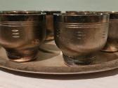 Vintažinis rinkinys metalinių taurelių su padėklu - nuotraukos Nr. 5