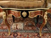 Antikvarinis "Charle Boulle" stiliaus stalas