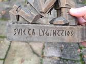 Medinė vintažinė skulptūra "Svieto lygintojas" - nuotraukos Nr. 3