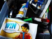 Lego dėžėmis - nuotraukos Nr. 2