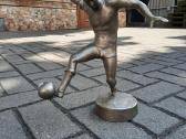 Futbolininko skulptūra