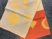 Kalėdinis raudonas/geltonas rankšluostis - nuotraukos Nr. 2