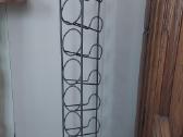 Metalinis stovas skirtas 8 vyno buteliams