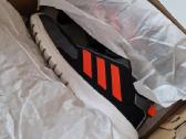 Adidas kedai - nuotraukos Nr. 3