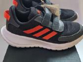 Adidas kedai - nuotraukos Nr. 4