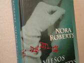 N. Roberts. Viešos paslaptys