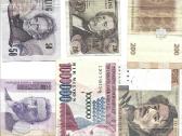 Įvairus banknotai stovis kaip matosi III