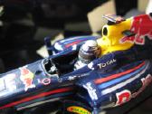 Vettel 2010 Red Bull Racing Renault Minichamps - nuotraukos Nr. 5