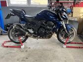 Naujas universalus moto stovas priekiui ir galui