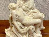Skulptūrėlė Pieta