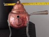 Virdulys su metaline rankena