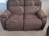 Dvivietė sofa su ,relax“ funkcija