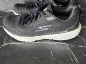 Parduodu sportinius batus Skechers