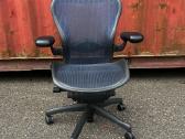 Refurbished Herman Miller Aeron mėlyna