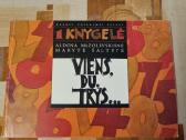 Viens , du , trys