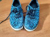 Stilingi adidas laisvalaikio kedai