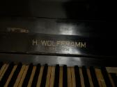 H. Wolfframm Dresden juodas pianinas - nuotraukos Nr. 2