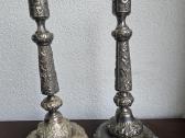 Dvi ornamentuotos žvakidės, sidabruotos