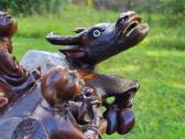 Didele ispodinga antikvarine medine figurele