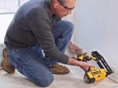 Dcn662d2 Dewalt 18v 16 Ga viniakalė (2x2.0 Ah) - nuotraukos Nr. 2