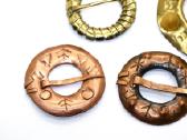 Broškės saktos metalas 67.58 gr. kaina 39 eurai - nuotraukos Nr. 2