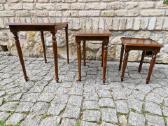 Vintažiniai mid century raudonmedžio staliukai - nuotraukos Nr. 3