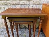 Vintažiniai mid century raudonmedžio staliukai - nuotraukos Nr. 29