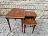 Vintažiniai mid century raudonmedžio staliukai - nuotraukos Nr. 35