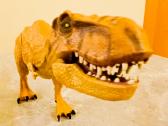 "Jurassic World" Chomping Tyrannosaurus Rex".