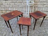 Vintažiniai mid century raudonmedžio staliukai - nuotraukos Nr. 15