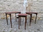Vintažiniai mid century raudonmedžio staliukai - nuotraukos Nr. 20