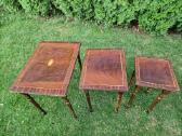 Vintažiniai mid century raudonmedžio staliukai - nuotraukos Nr. 29