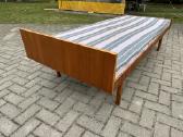 Iskirtine Mid-century viengule lova - nuotraukos Nr. 4