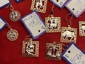 Auksiniai Versce zodiakai,kryžiukai