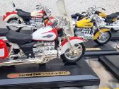 Honda valkyrie cbr ir f6c motociklai 1:18 modeliai - nuotraukos Nr. 3