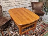 Vintažinis mid century tikmedžio masyvo staliukas