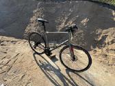 Parduodamas dviratis Specialized sirrus 1.0