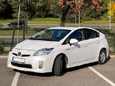 Automobilių nuoma Prius –50% pirmai savaitei