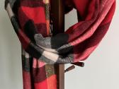 Raudonas languotas šalikas-skraistė - nuotraukos Nr. 2