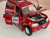 Mitsubischi Pajero 1:18